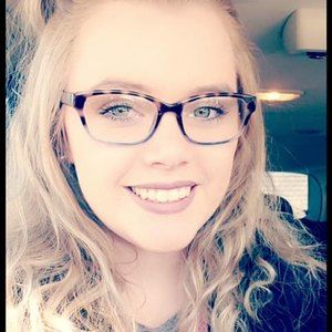 Meet your Posher, Brittney